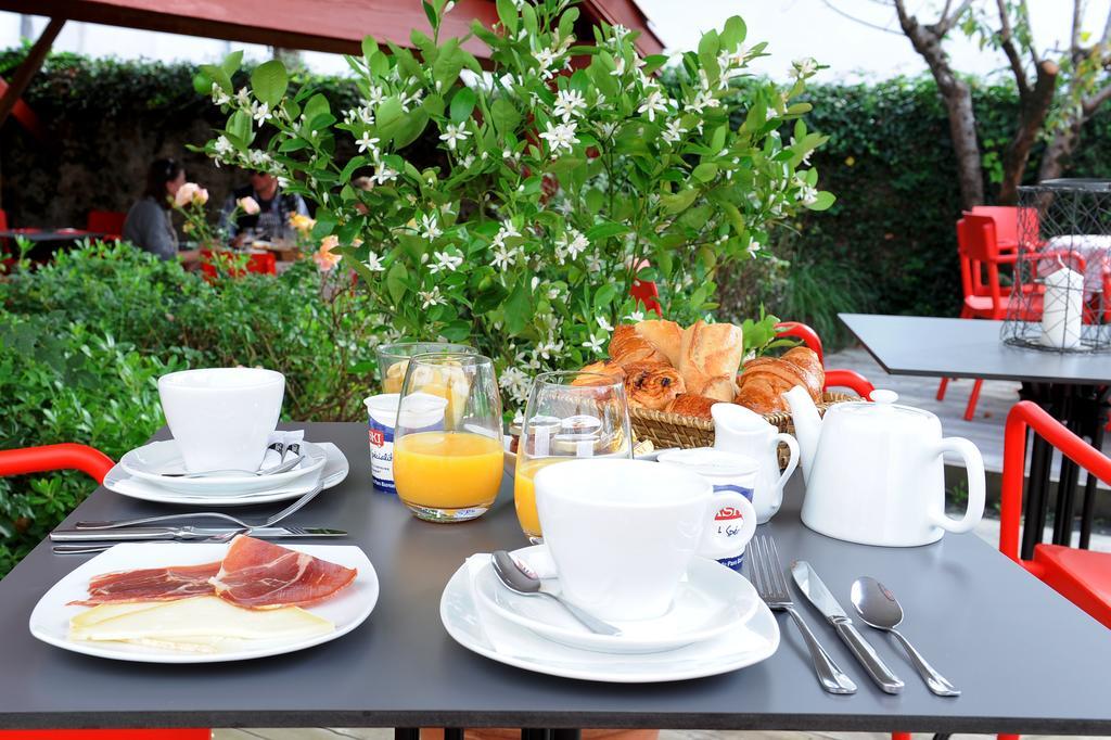 Hotel Chilhar Еспелет Екстериор снимка